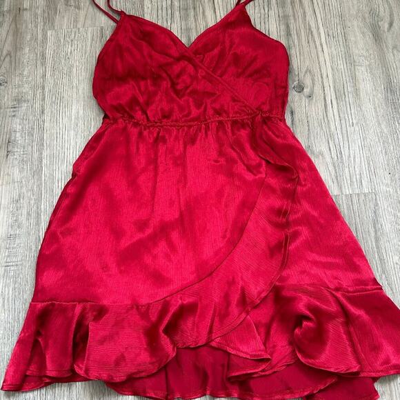 NWT Tobi Red Satin Ruffle Mini Dress Adjustable Spaghetti Straps Size S Small - Picture 2 of 12